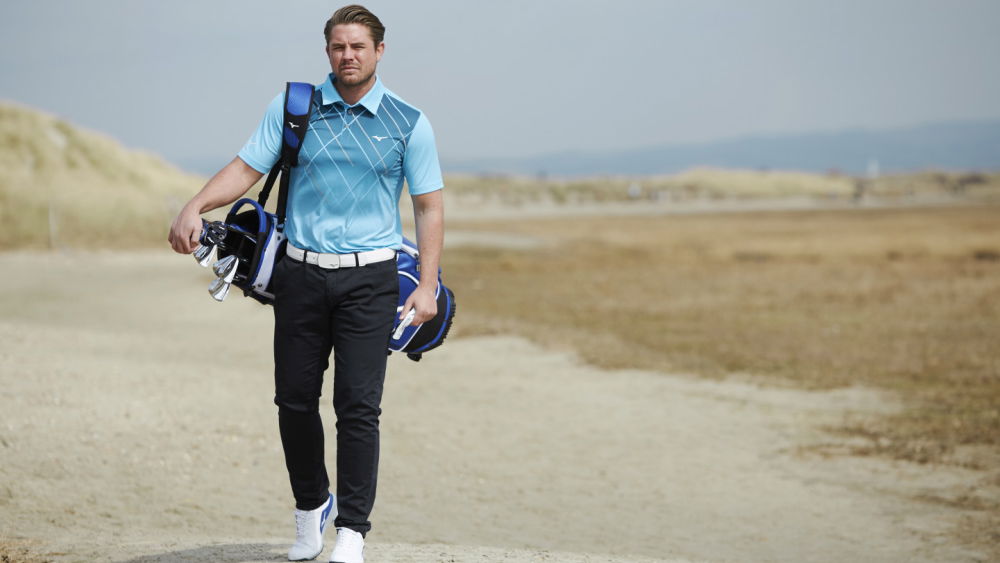 Mizuno unveil 2017 apparel line and new light shoe